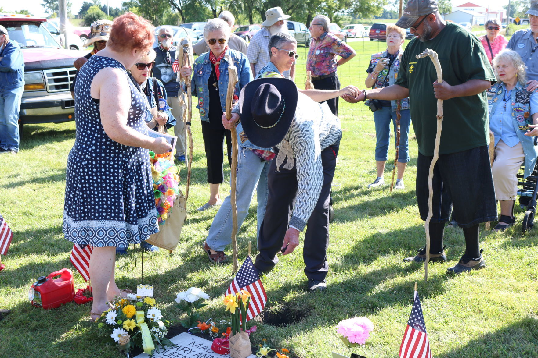 Memorial 8